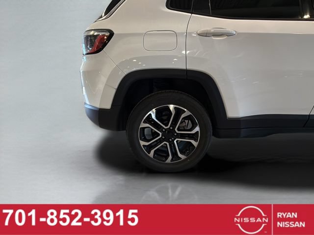 Used 2024 Jeep Compass Limited AWD/4WD image 20