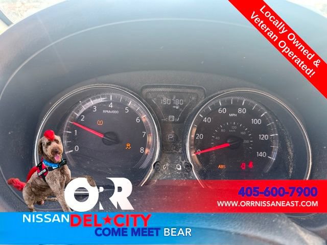 Used 2018 Nissan Versa SV FWD image 4