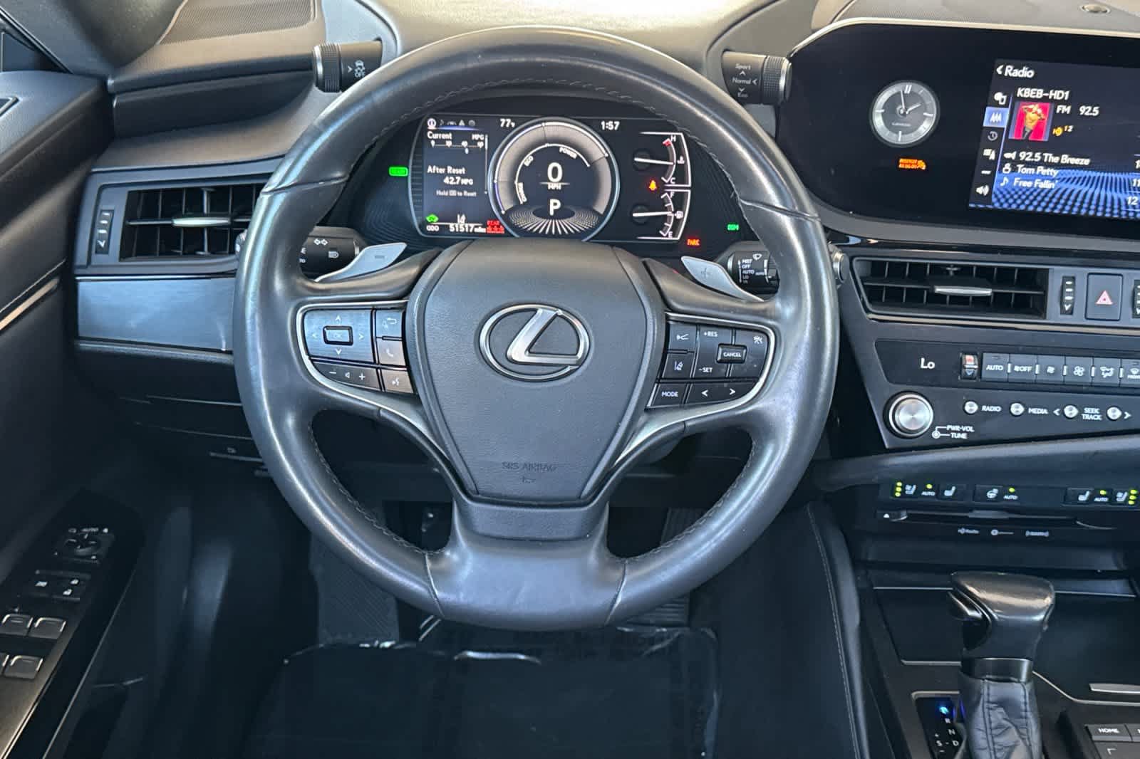 Used 2022 Lexus ES 300h w/ Premium Package FWD image 14
