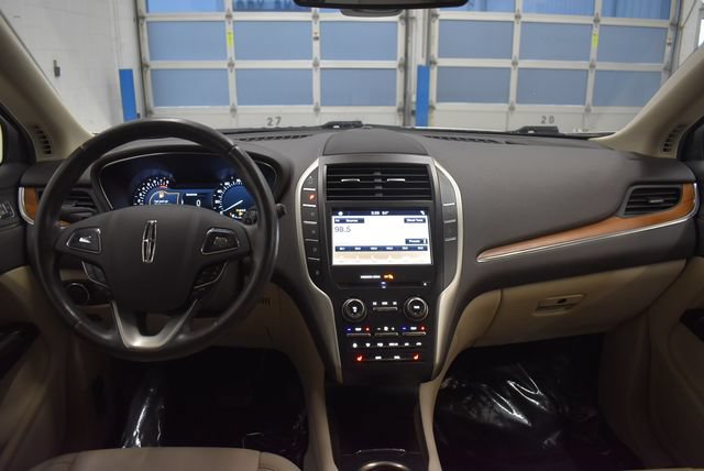 Used 2019 Lincoln MKC Select w/ Select Plus Package AWD/4WD image 5