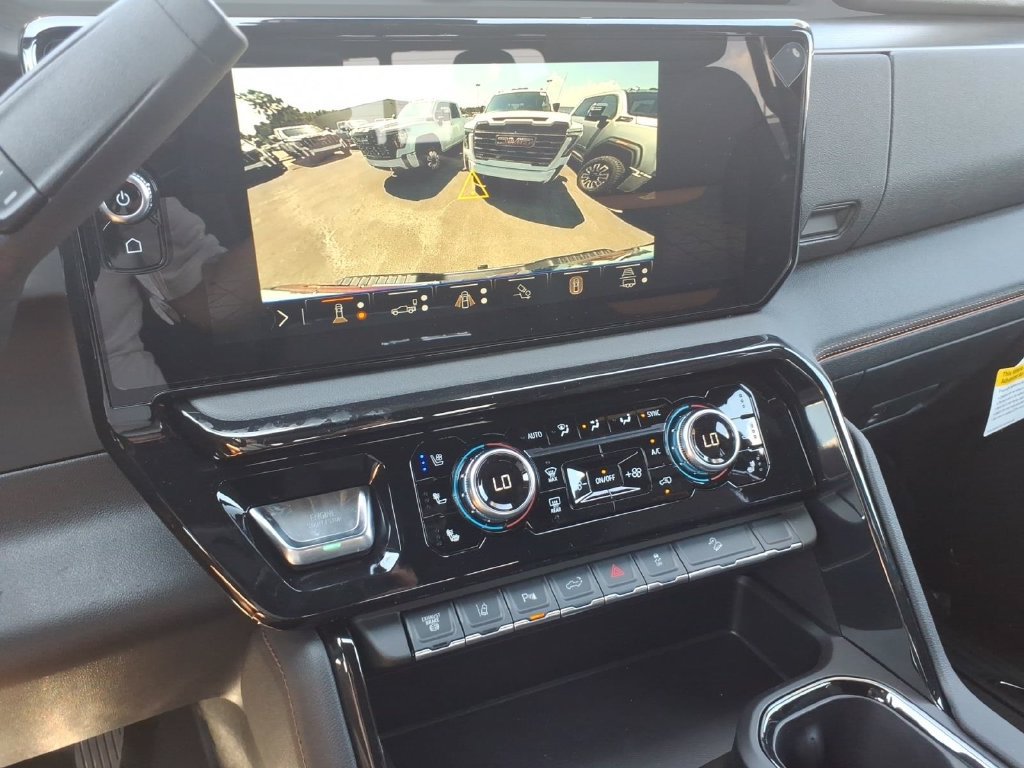 New 2026 GMC Sierra 2500 AT4 w/ Max Trailering Package AWD/4WD image 20