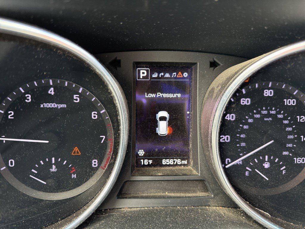 Used 2017 Hyundai Santa Fe SE w/ SE Ultimate Tech Package 03 image 18