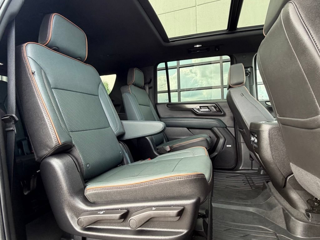 Used 2026 GMC Yukon XL AT4 w/ AT4 Premium Package AWD/4WD image 21