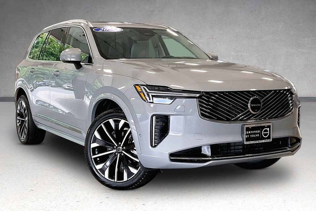 Certified 2025 Volvo XC90 B5 Ultra AWD/4WD image 3