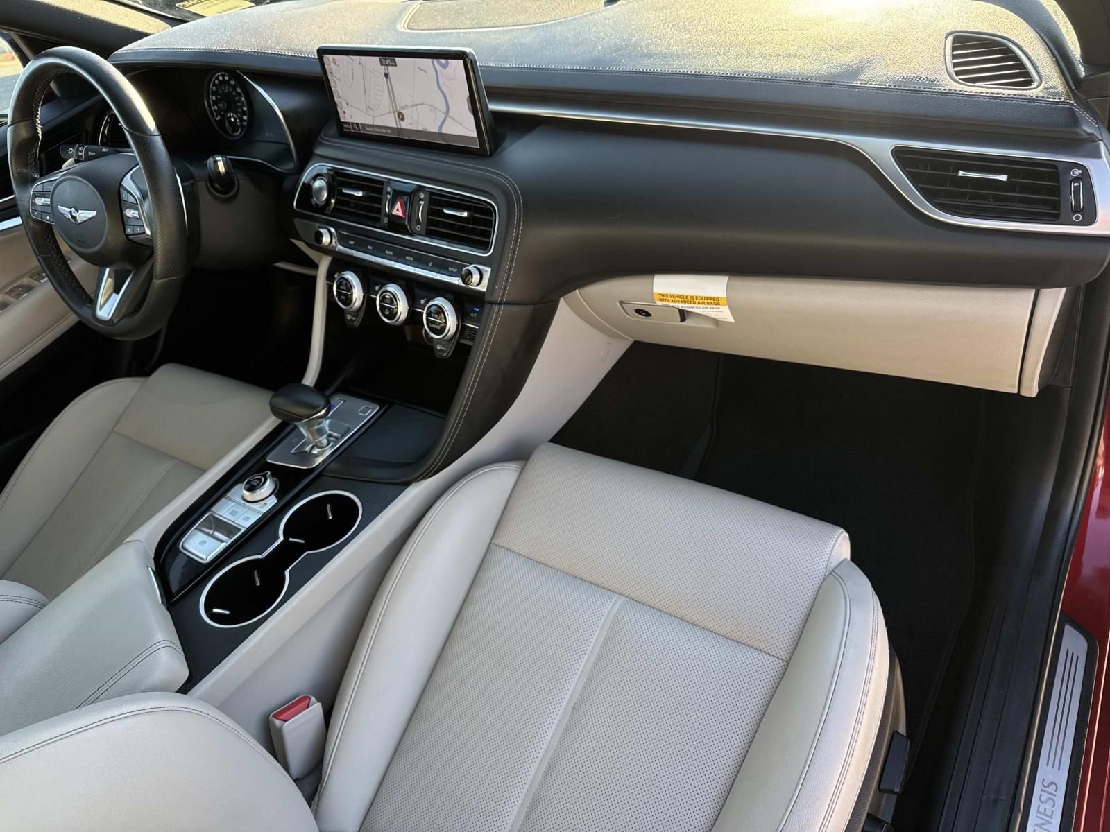 Used 2023 Genesis G70 2.0T image 10