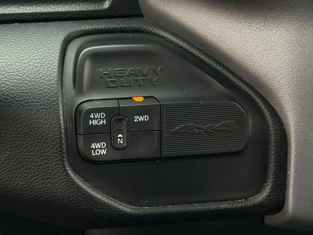 Used 2024 RAM 3500 Big Horn AWD/4WD image 25