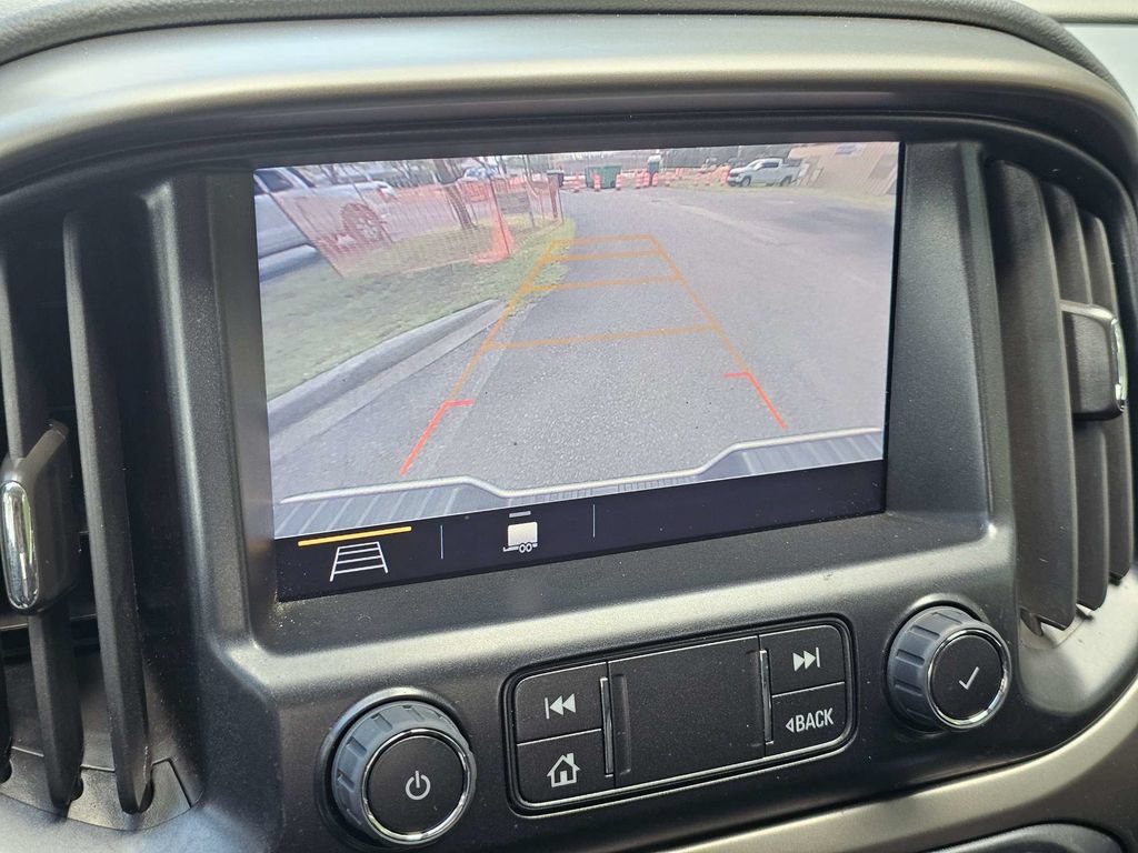 Used 2022 Chevrolet Colorado Z71 AWD/4WD image 19