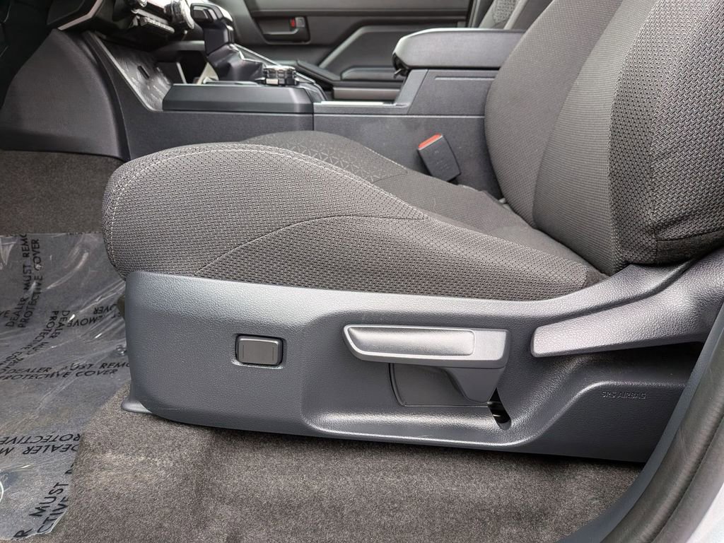 Used 2025 Toyota 4Runner SR5 image 16