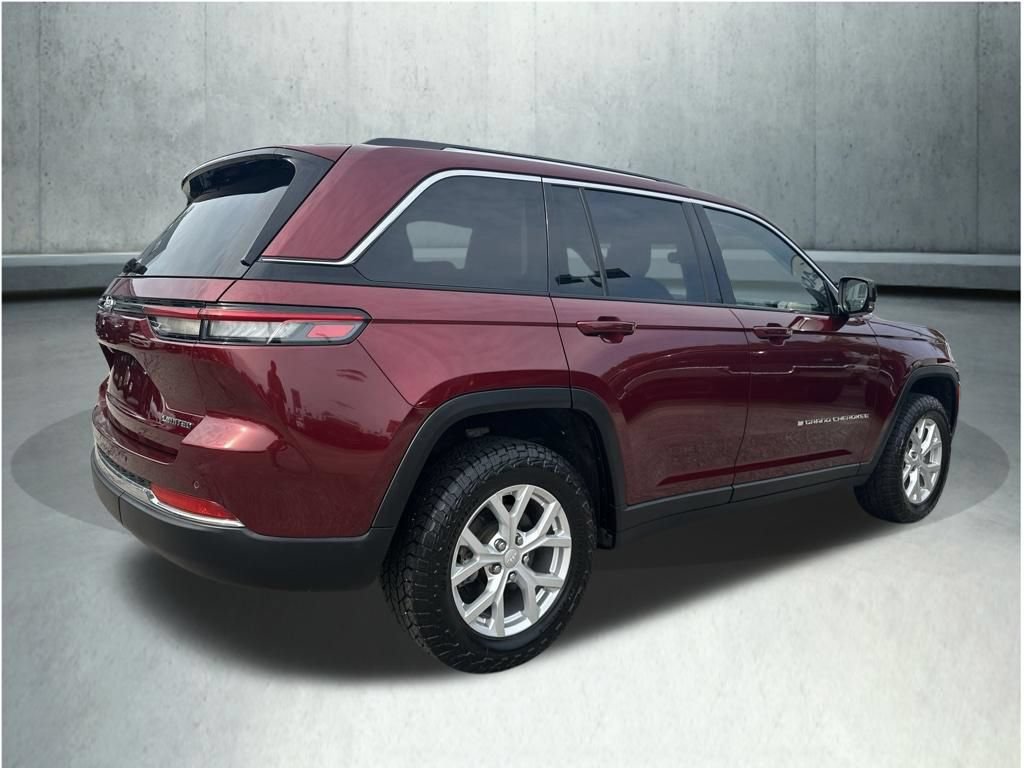 Used 2023 Jeep Grand Cherokee Limited AWD/4WD image 6