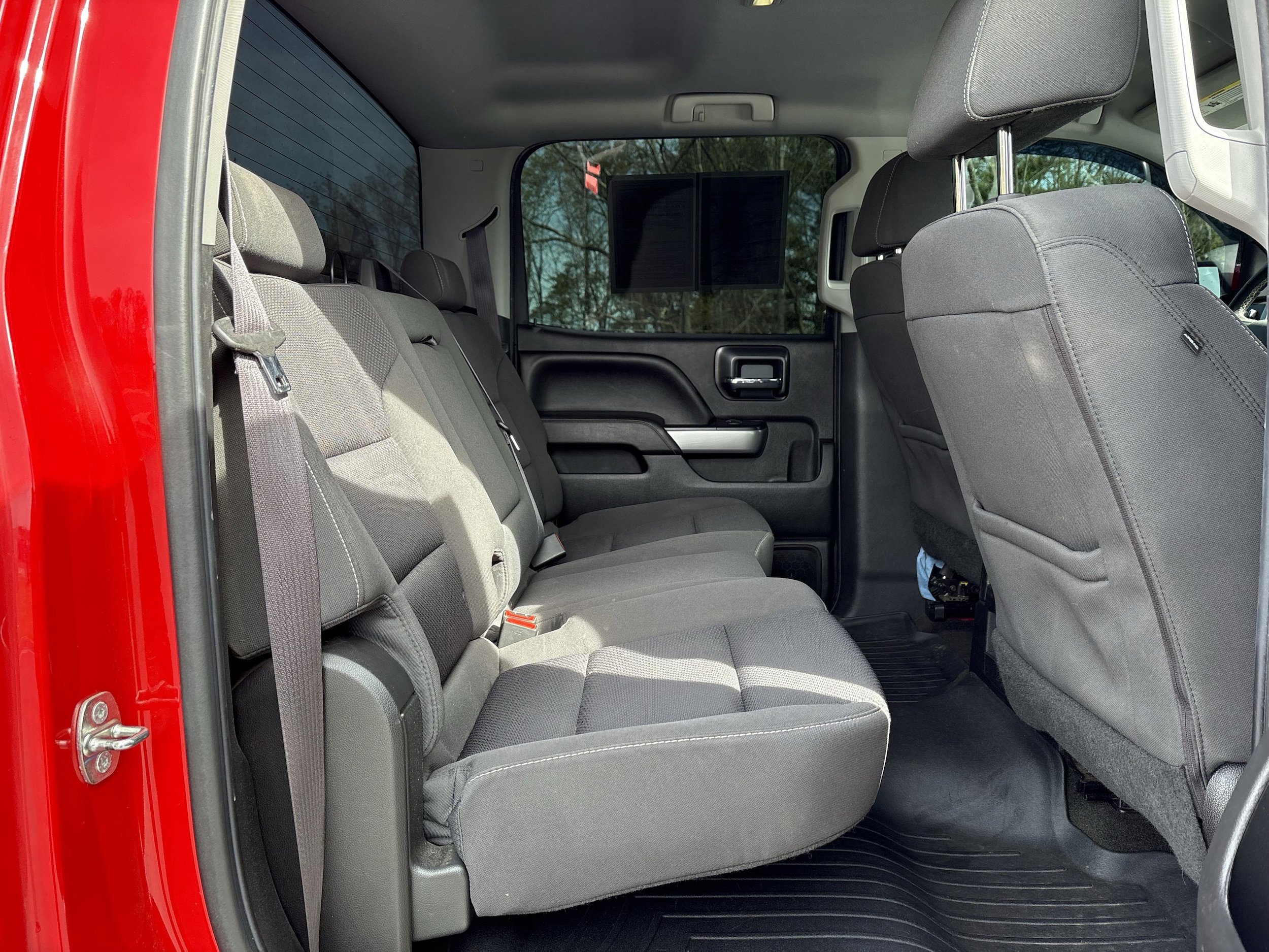 Used 2017 Chevrolet Silverado 1500 LT w/ All Star Edition AWD/4WD image 28