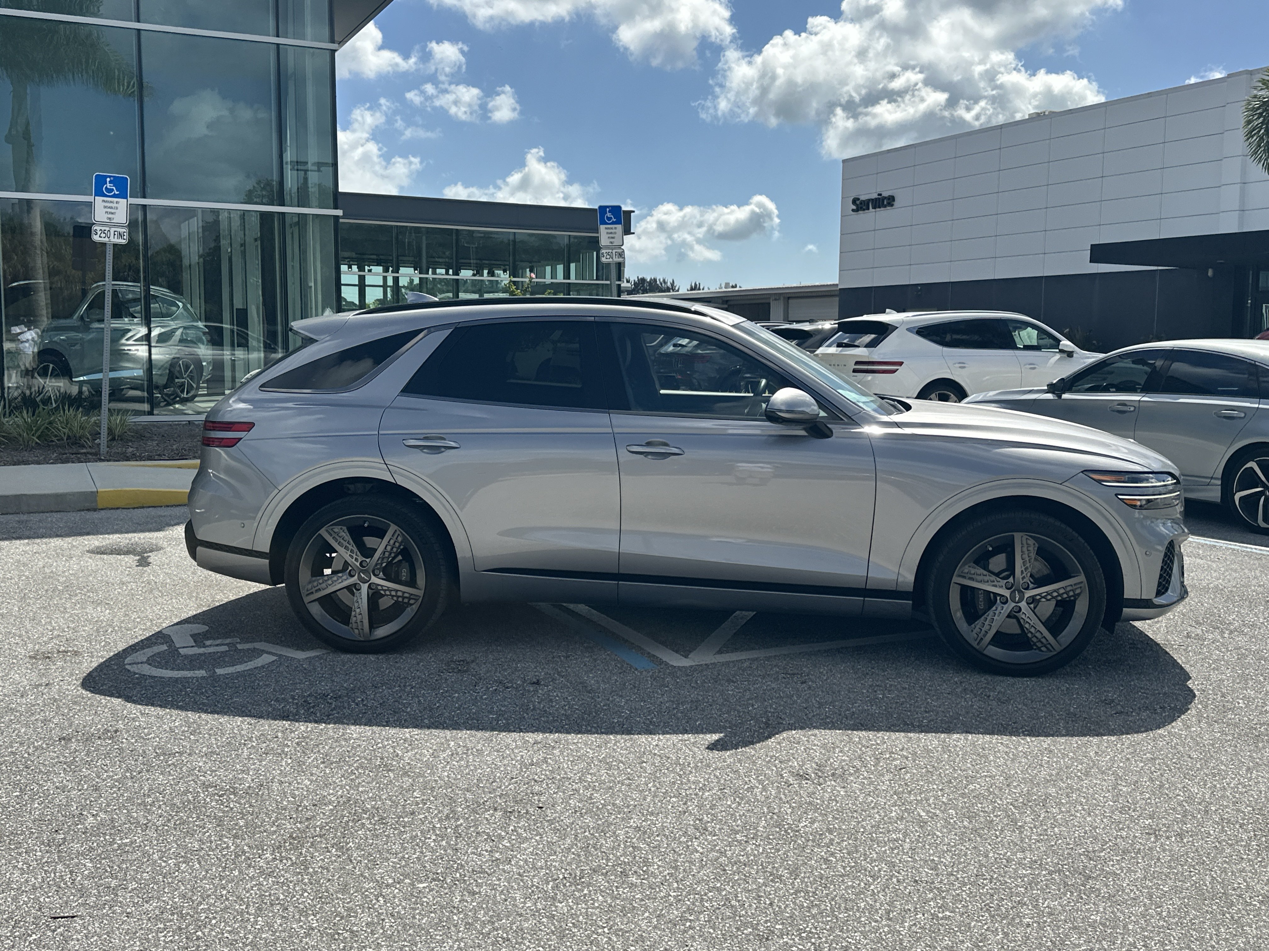 Certified 2024 Genesis GV70 3.5T Sport w/ Sport Advanced Package AWD/4WD image 6