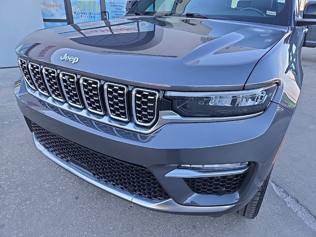 Used 2025 Jeep Grand Cherokee Summit image 15
