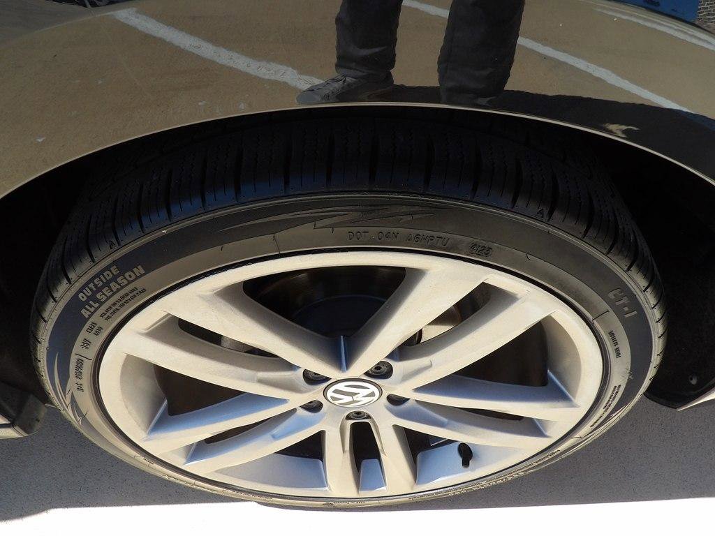 Used 2017 Volkswagen Passat 1.8T R-Line image 34