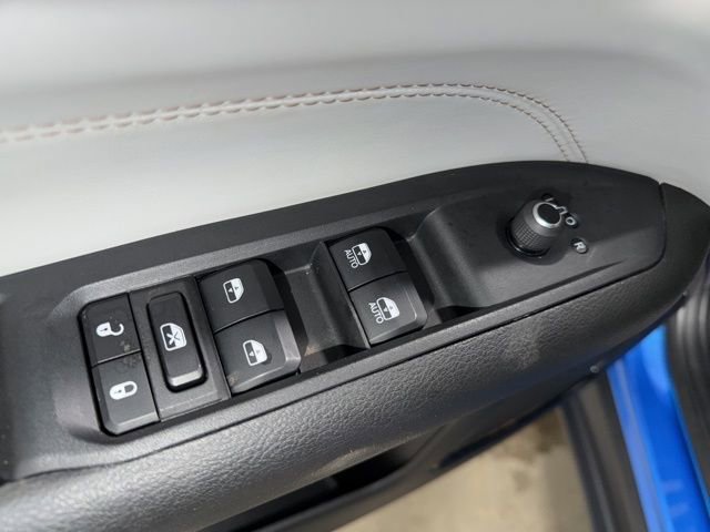 Used 2024 Jeep Compass Limited image 11