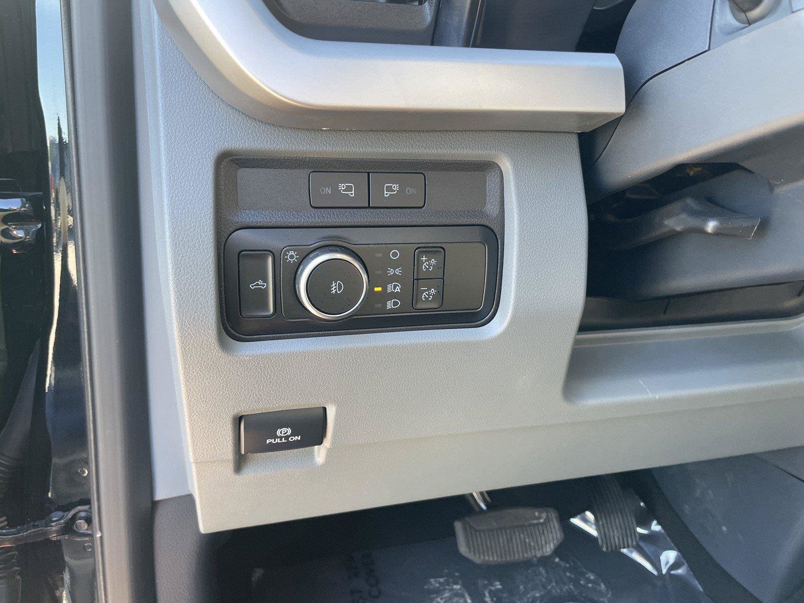 Used 2024 Ford F350 XLT w/ 360-Degree Camera Package AWD/4WD image 21