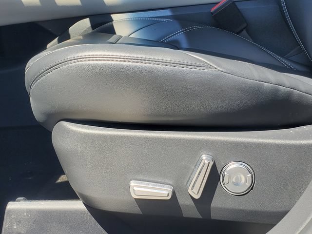 Certified 2024 Lincoln Nautilus Premier AWD/4WD image 8