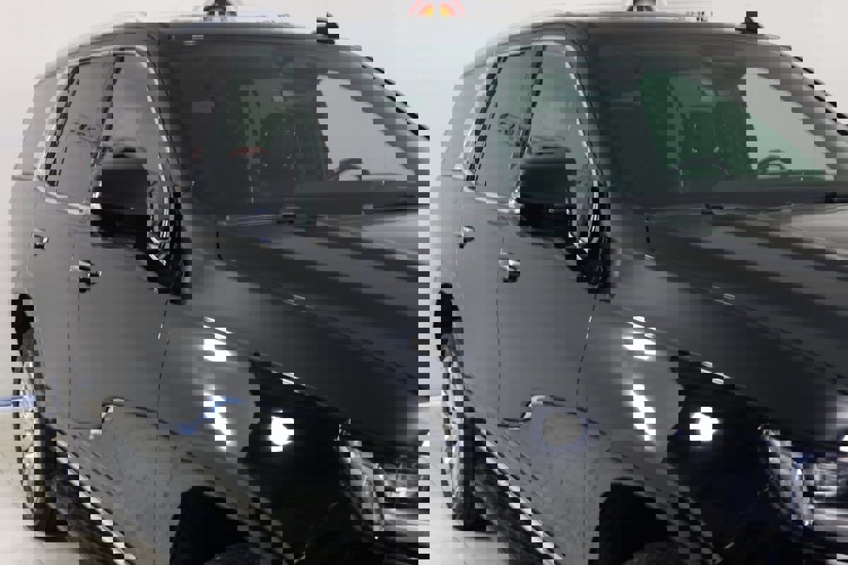 Used 2022 Cadillac Escalade Premium Luxury image 39