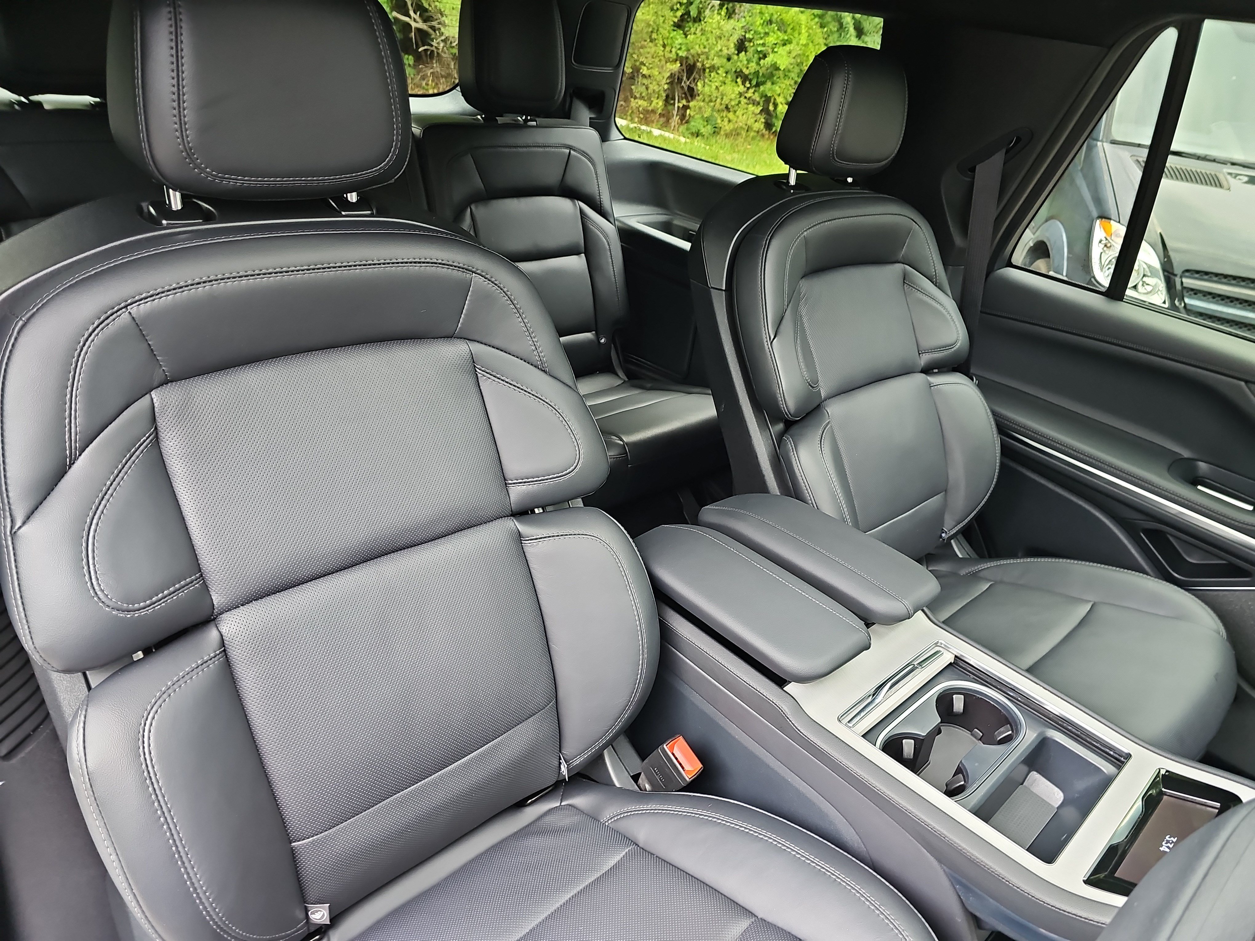 Used 2025 Lincoln Navigator Reserve w/ Jet Appearance Package AWD/4WD image 12