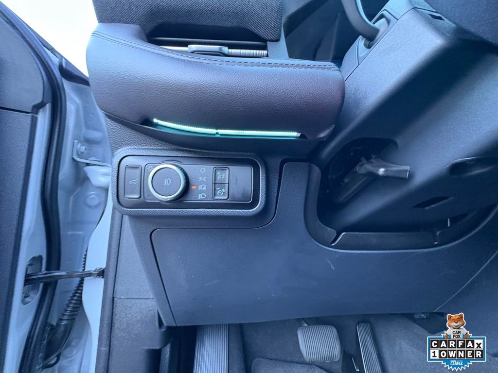 Certified 2025 Ford Explorer Platinum w/ LUX Leather Package image 15