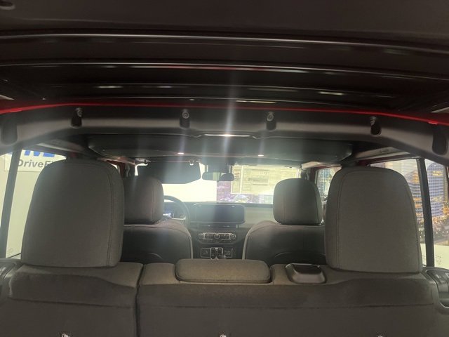 New 2025 Jeep Wrangler Sport S image 30