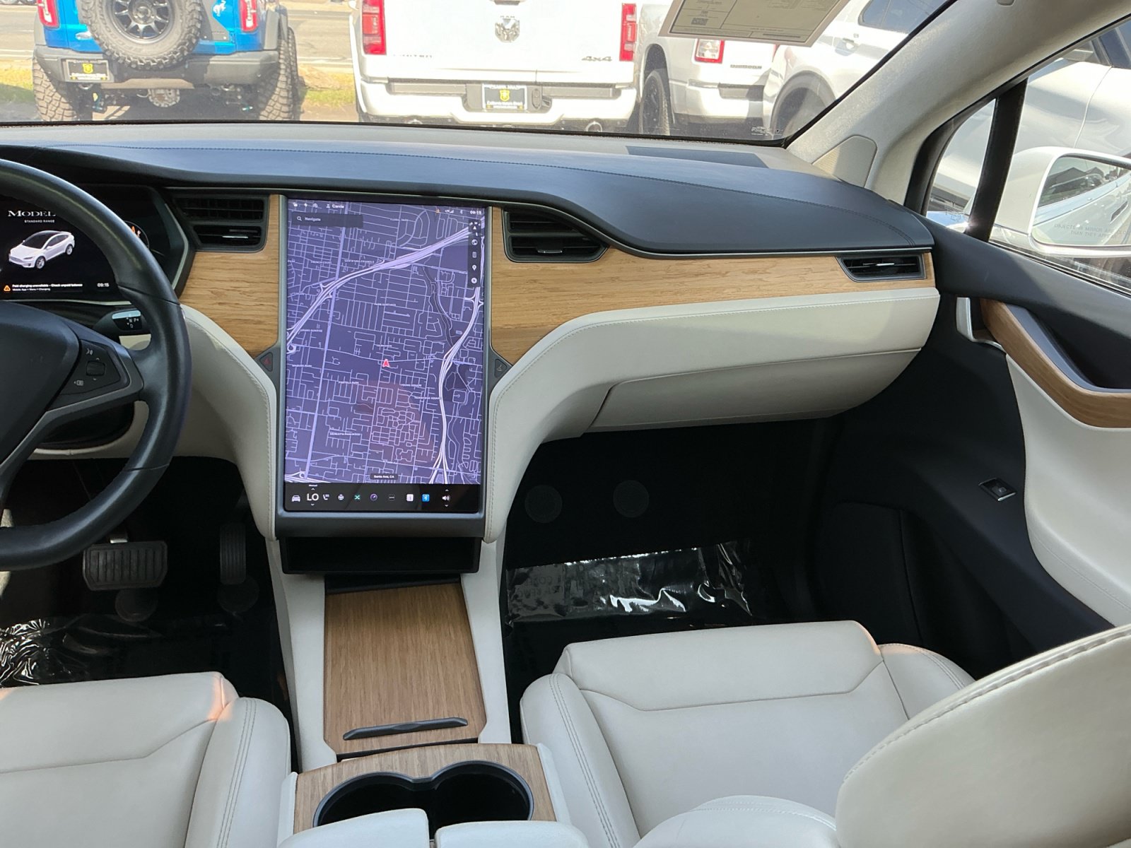 Used 2019 Tesla Model X 75D AWD/4WD image 16