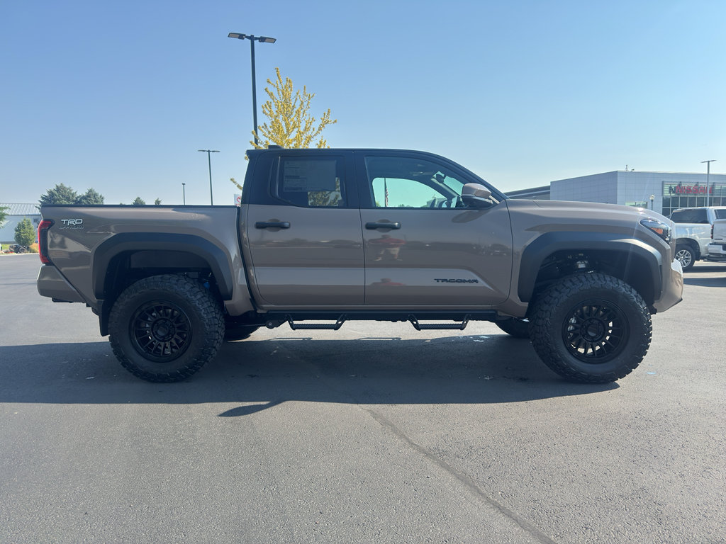 New 2026 Toyota Tacoma TRD Off-Road w/ TRD Off Road Premium Package AWD/4WD image 2