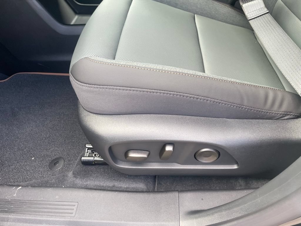 New 2026 GMC Terrain AT4 AWD/4WD image 11