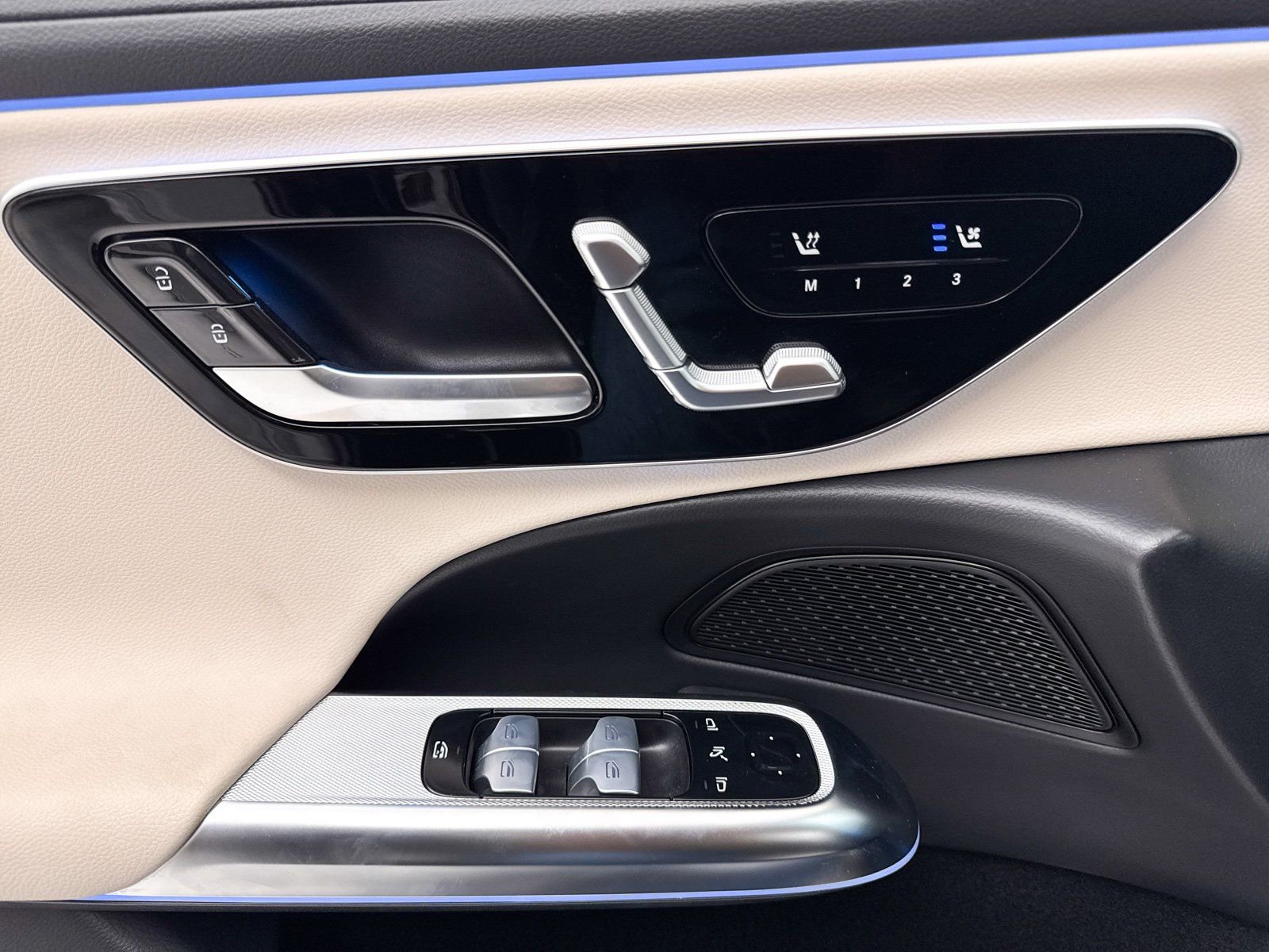 Used 2024 Mercedes-Benz E 350 4MATIC Sedan image 29