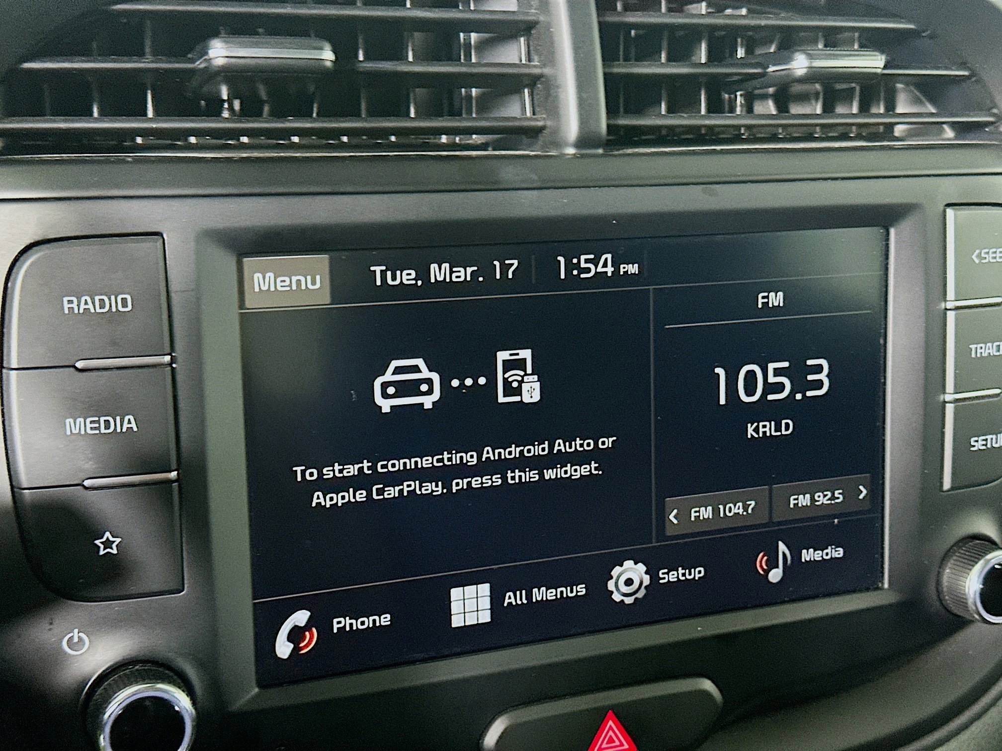 Used 2025 Kia Soul LX w/ LX Technology Package FWD image 19