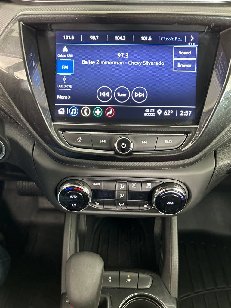 Used 2023 Chevrolet TrailBlazer LT w/ Convenience Package FWD image 14