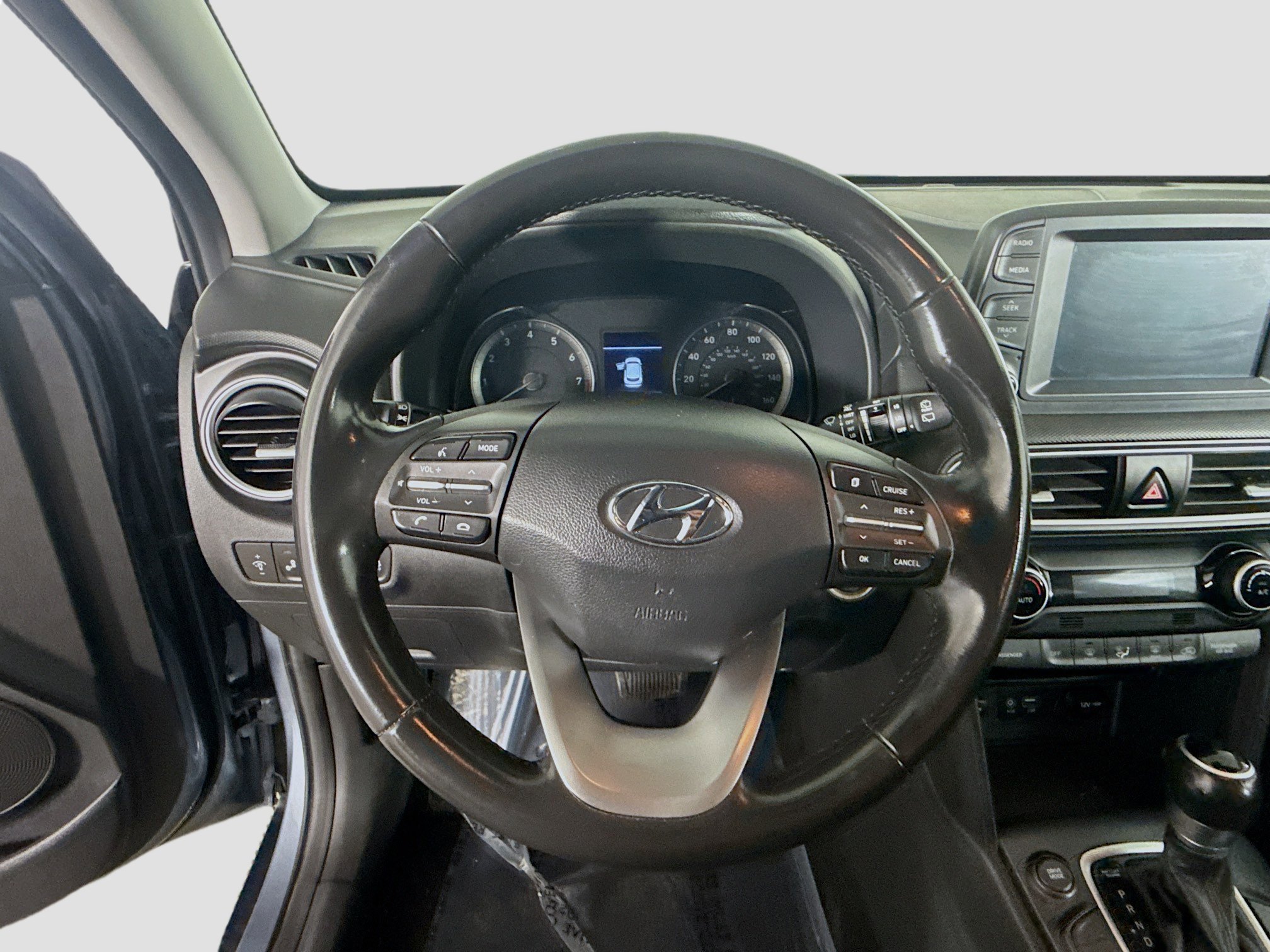 Used 2018 Hyundai Kona Limited image 13