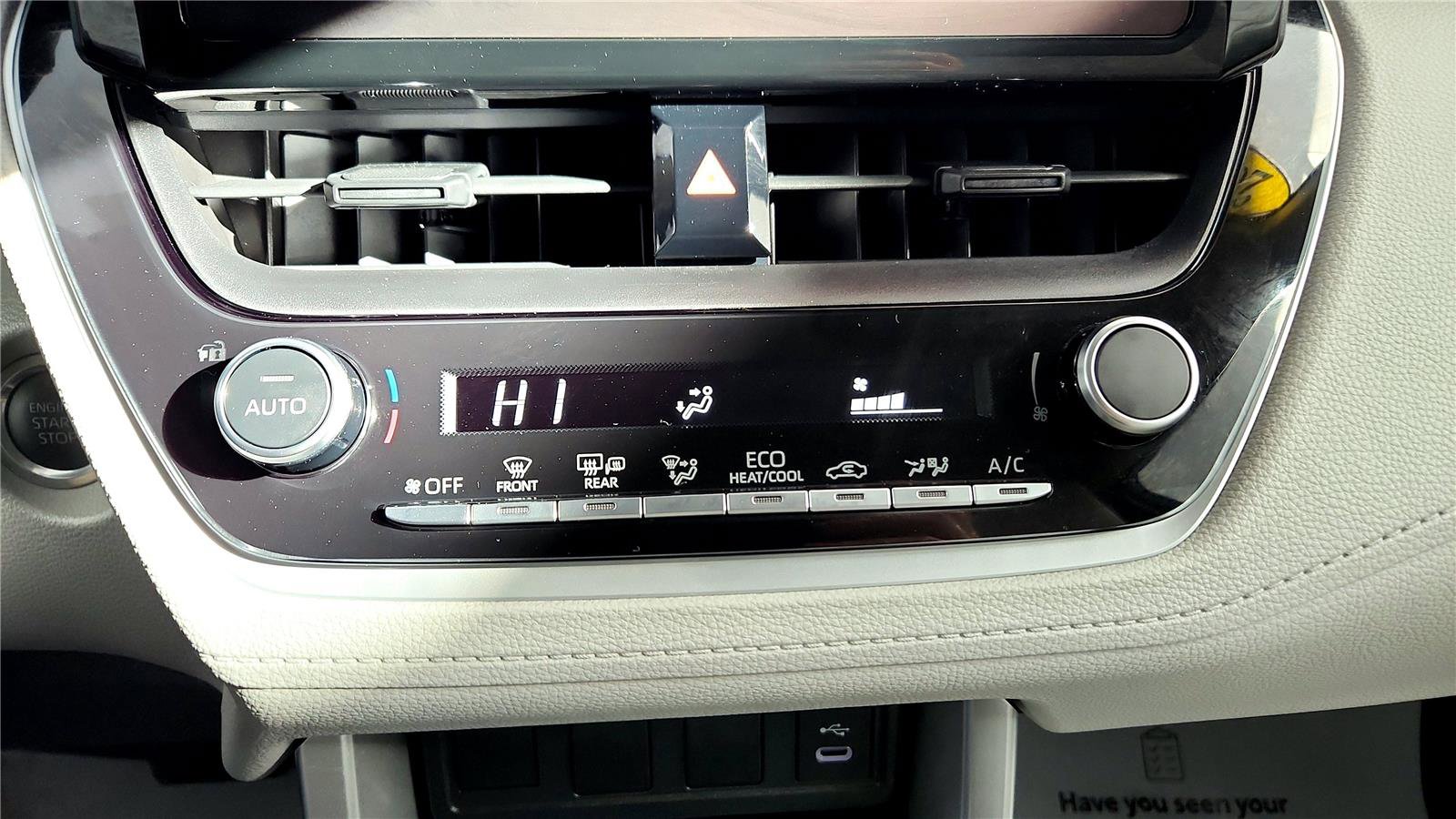 Certified 2023 Toyota Corolla Cross LE image 30