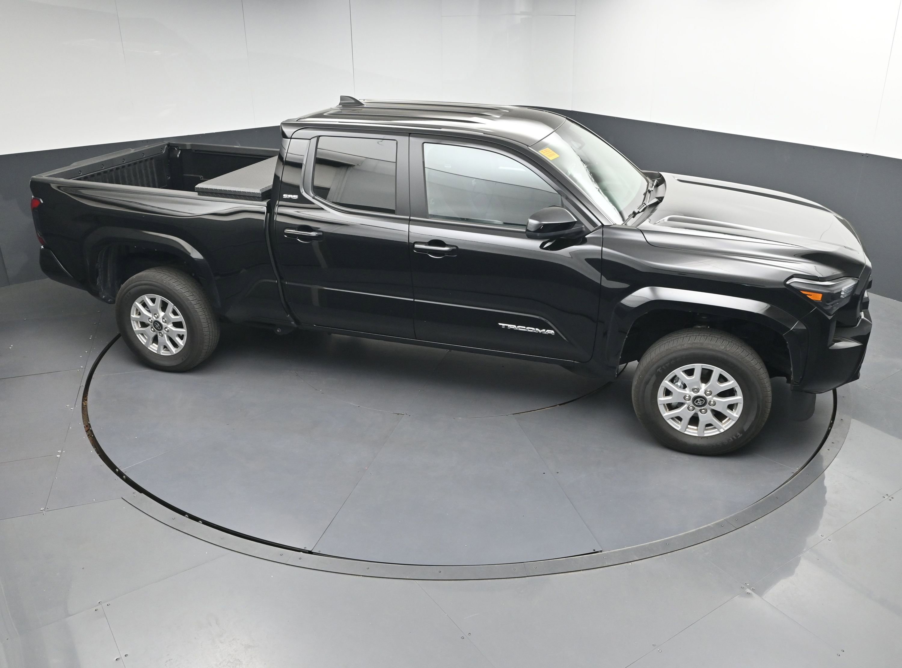 Used 2024 Toyota Tacoma SR5 image 32