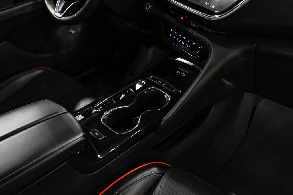 Used 2023 Buick Envision Essence w/ Sport Touring Package FWD image 22