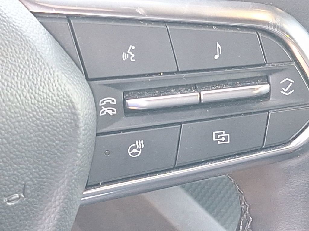 Used 2025 Chevrolet Equinox LT w/ Convenience Package II image 27