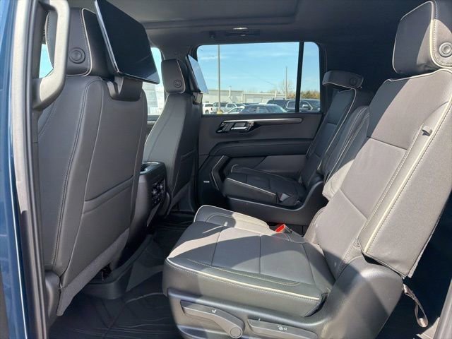 New 2026 Chevrolet Suburban Premier AWD/4WD image 35