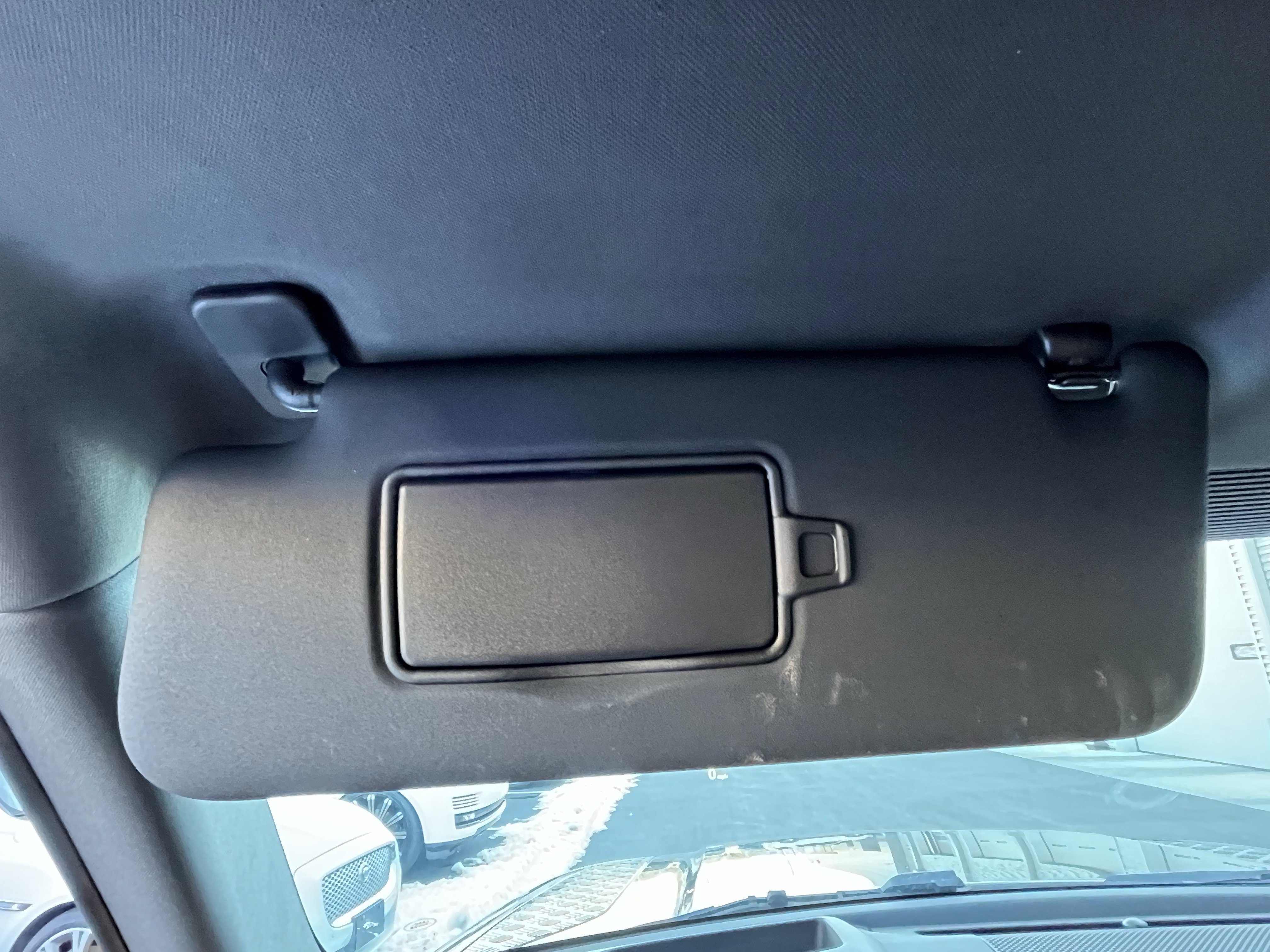 Used 2024 Land Rover Defender 110 V8 image 23