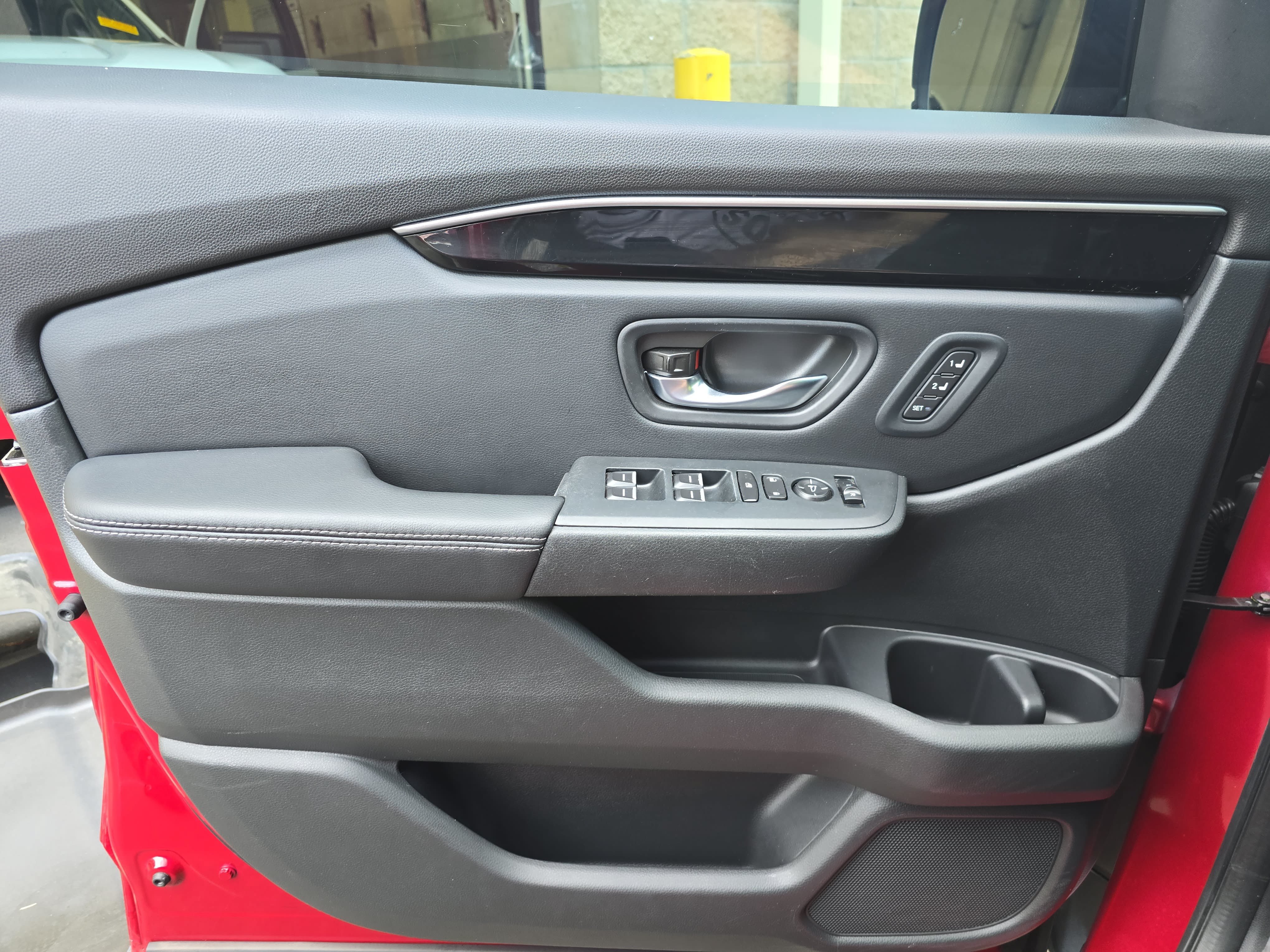 Used 2023 Honda Pilot Touring image 29