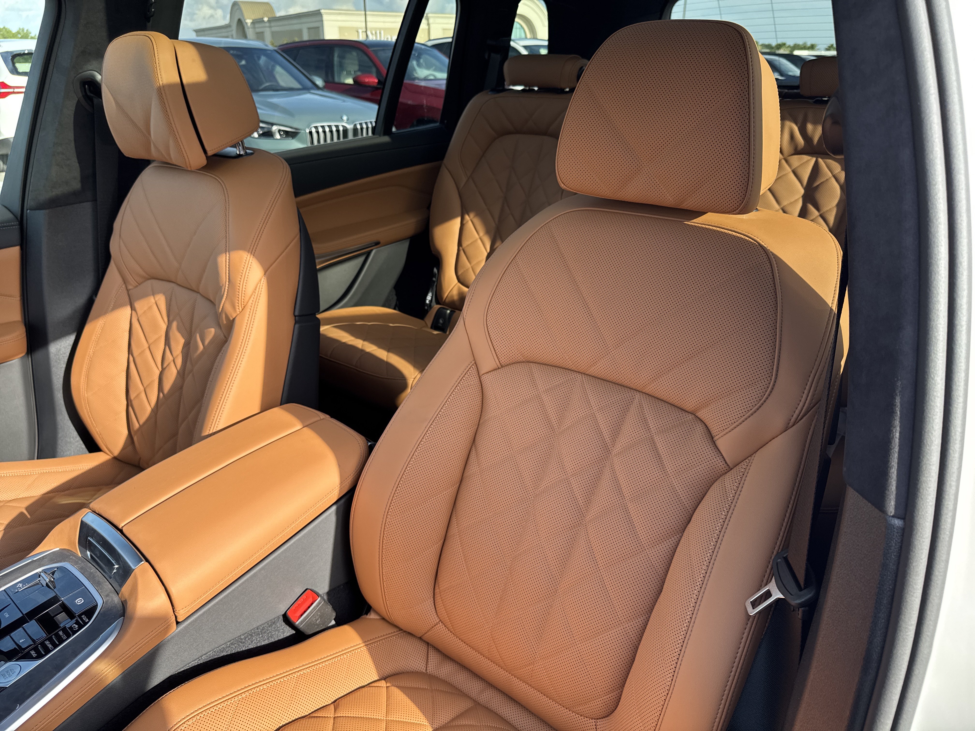 New 2027 BMW X7 xDrive40i w/ M Sport Package AWD/4WD image 25