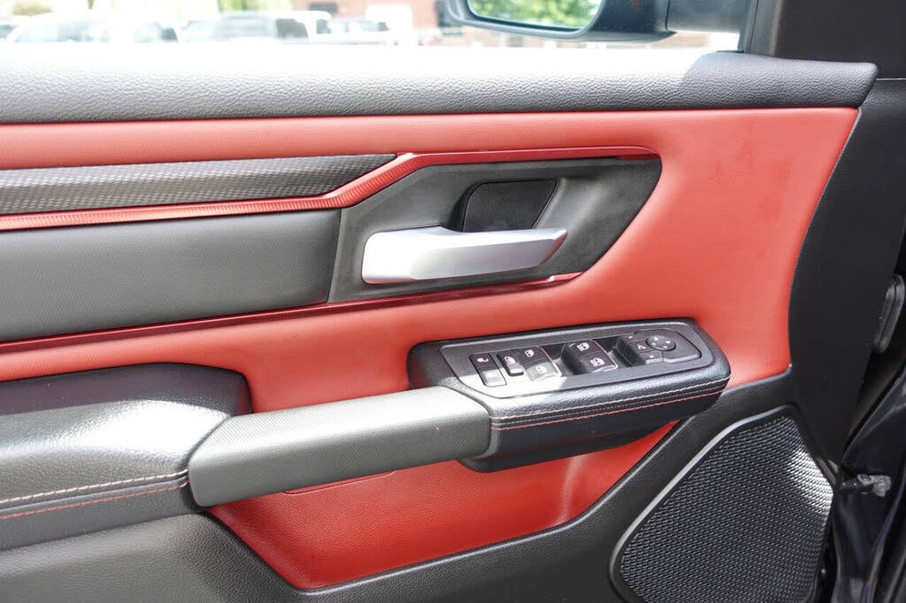 Used 2025 RAM 1500 Rebel AWD/4WD image 17