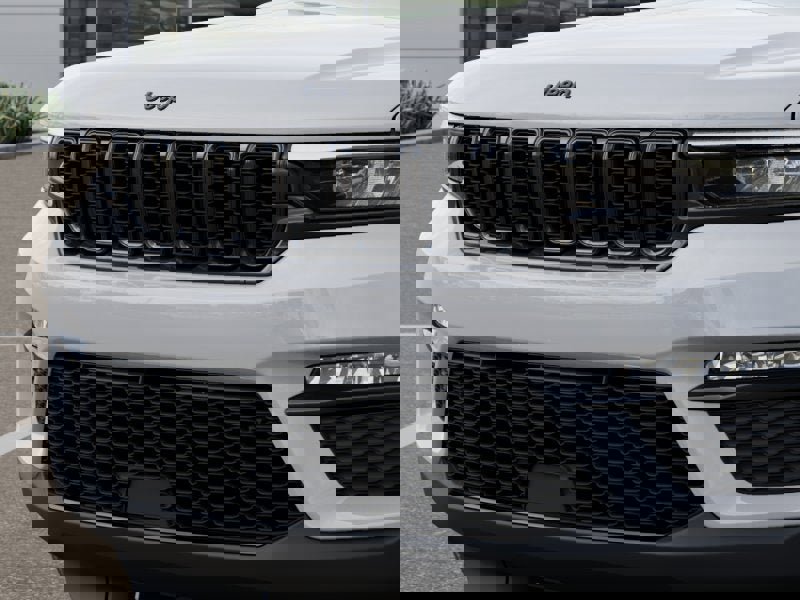 New 2025 Jeep Grand Cherokee Limited w/ Black Appearance Package image 27