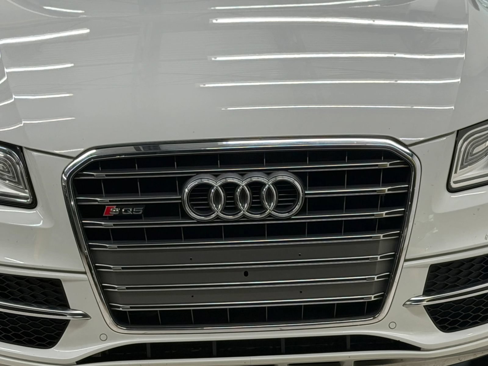 Used 2016 Audi SQ5 Premium Plus w/ Technology Package AWD/4WD image 5