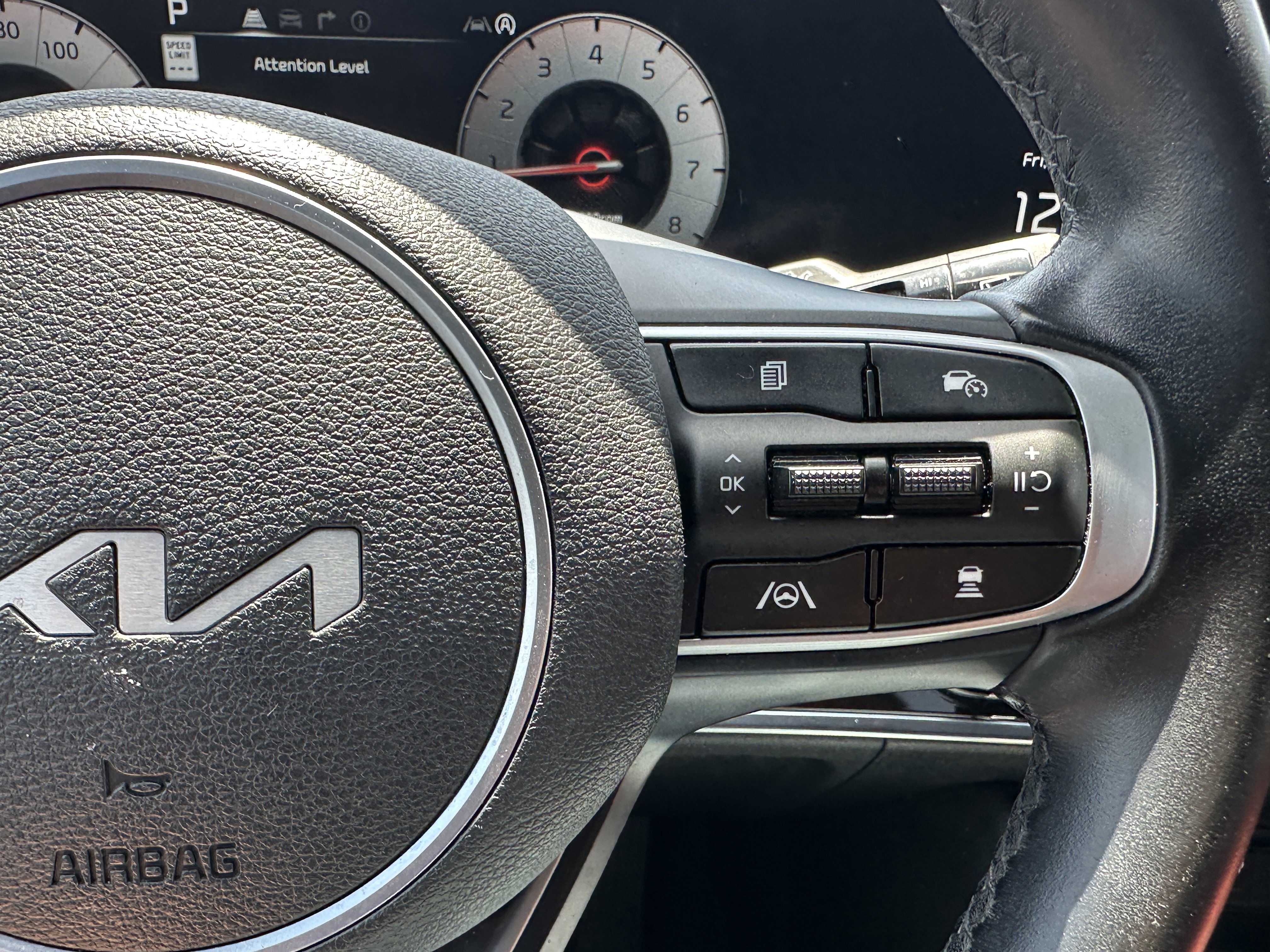 Certified 2023 Kia Sportage SX image 30