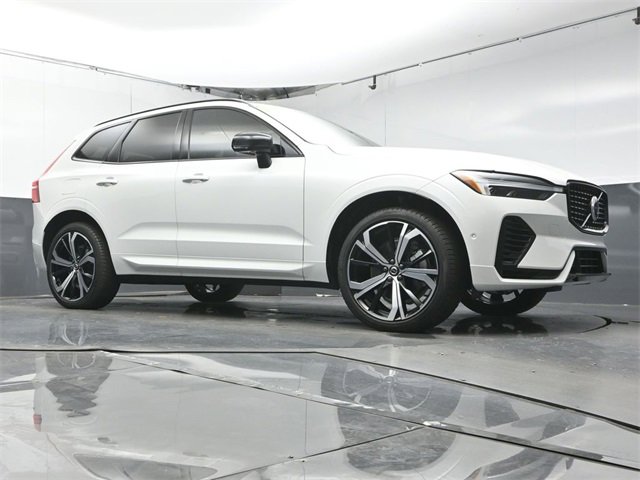 Used 2025 Volvo XC60 T8 Ultra w/ Protection Package Premier image 40