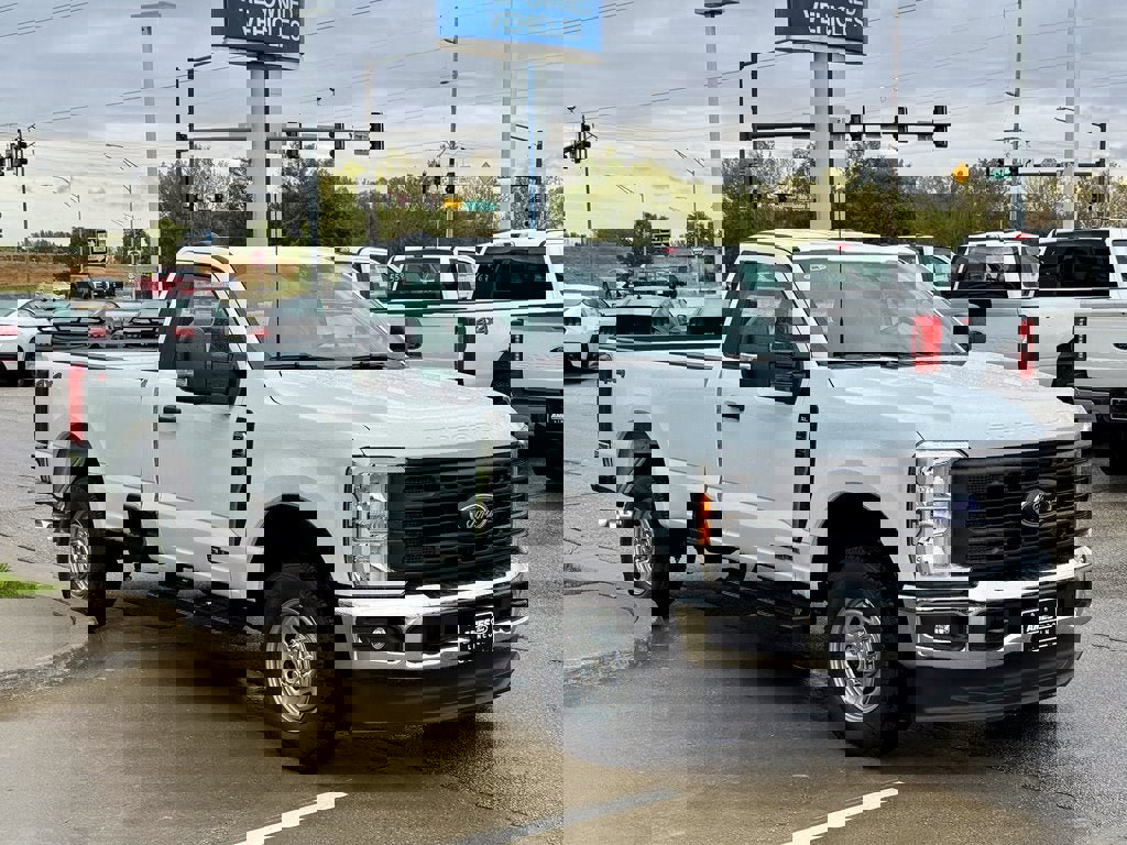 New 2026 Ford F250 XL w/ XL Chrome Package image 6