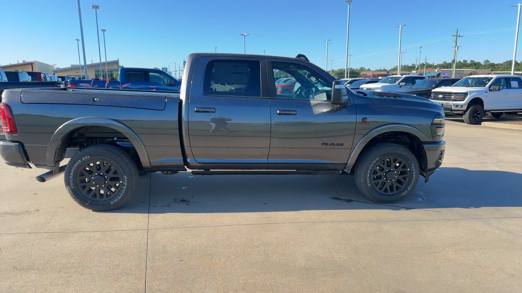 New 2026 RAM 2500 Limited AWD/4WD image 8