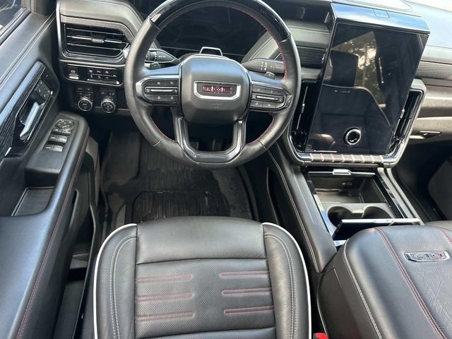 Used 2025 GMC Yukon AT4 Ultimate AWD/4WD image 24
