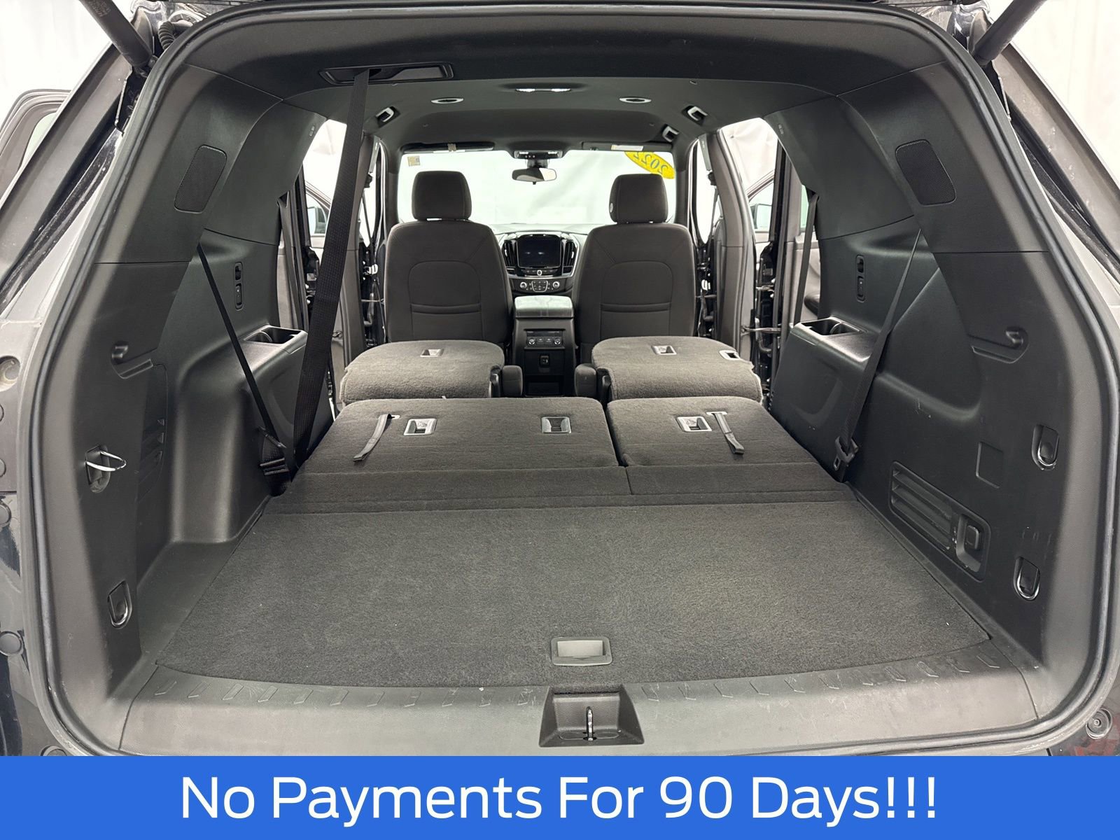 Used 2022 Chevrolet Traverse LT image 39