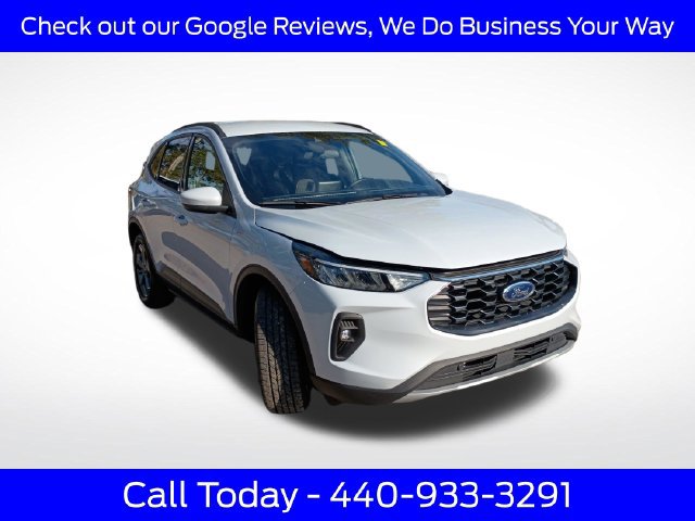 Used 2025 Ford Escape ST-Line Select AWD/4WD image 14