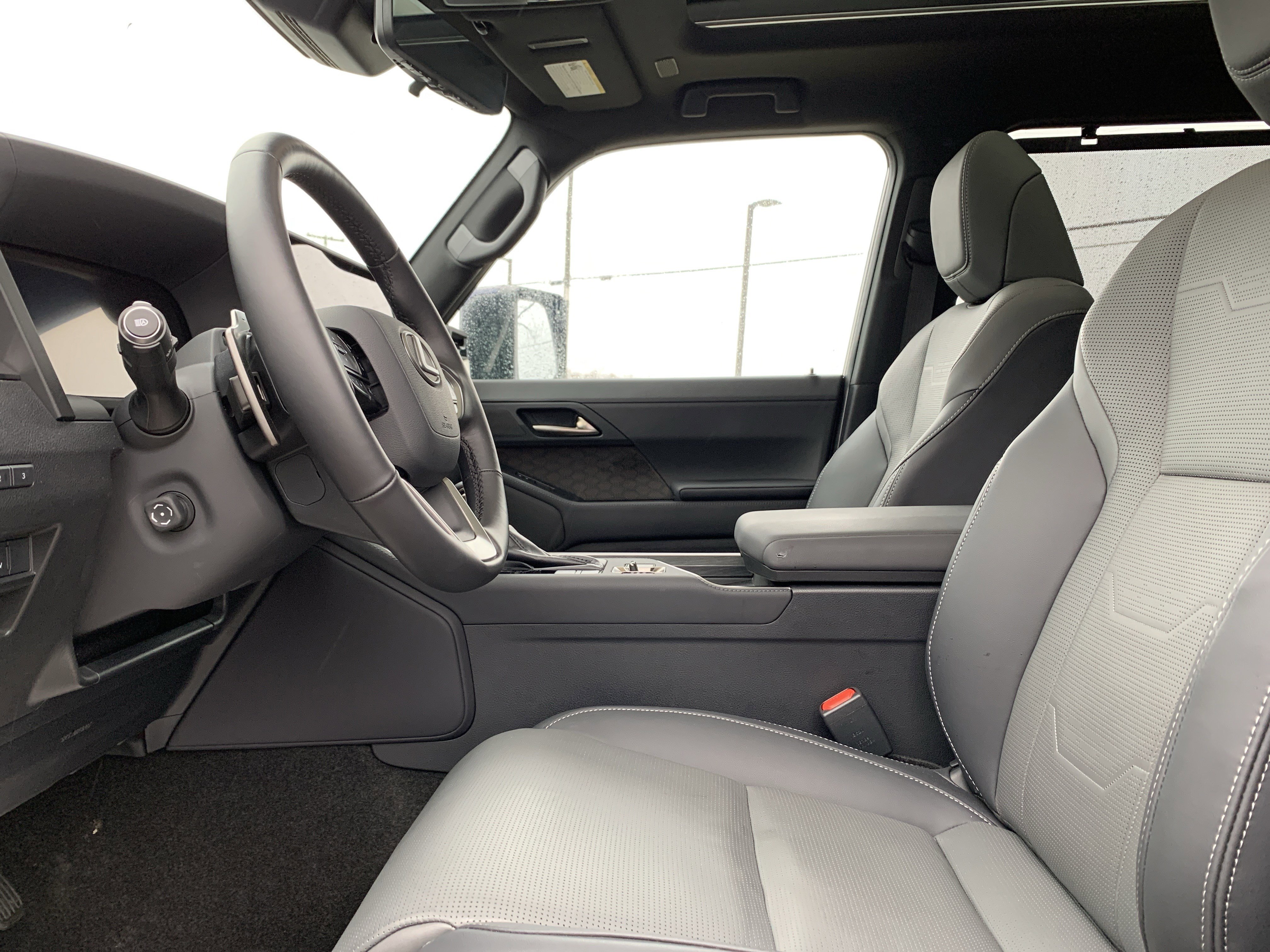 Used 2024 Lexus GX 550 image 16